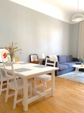 Ferienwohnung Kian - Wunderschöne Ferienwohnung in bestechender Lage direkt am Seedeich